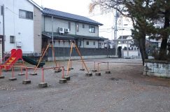 古新田稲荷神社児童遊園